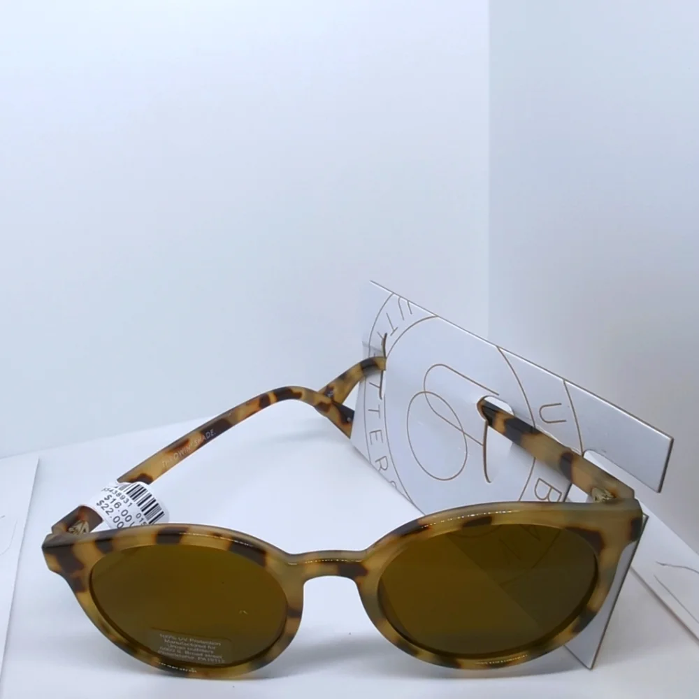 Urban Outfitters Cat Eye Sunglasses Tortoise Frame Brown Lens NWT 100% UV - Picture 2 of 10